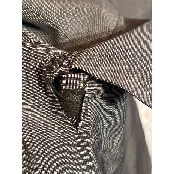 Hugo Boss Mens 2-Piece Suit Size 38R Made In USA - Picture 11 of 16